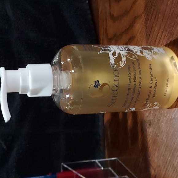 Moisturizing Hand Soap - Picture 1 of 3